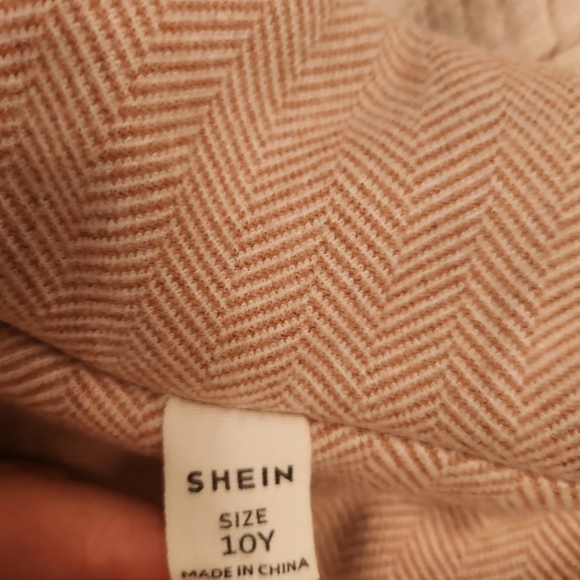 Children's coat, brand Shein,size 10,color cream ,in excellent condition - Picture 5 of 6